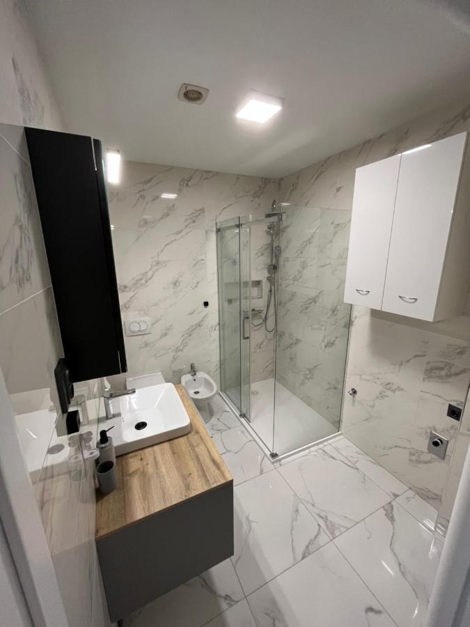 Apartments Nono Сень Экстерьер фото